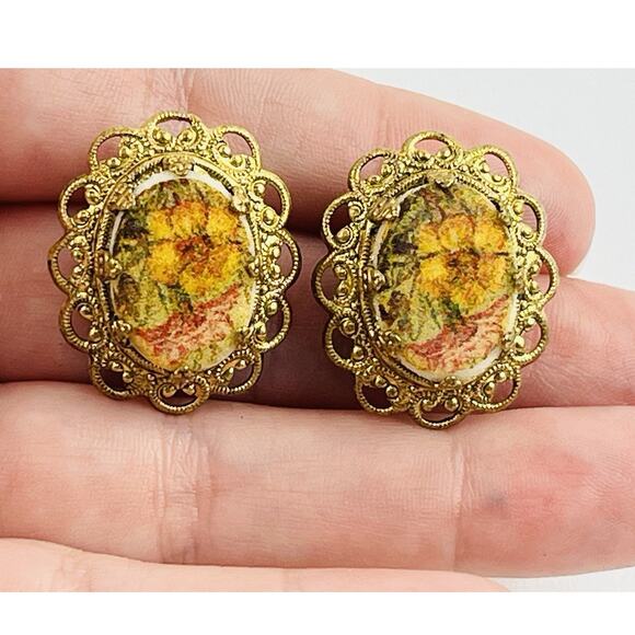 Vintage West Germany Flower Oval Sugar Earrings Clip -on Floral Orange Filligree - Picture 1 of 12